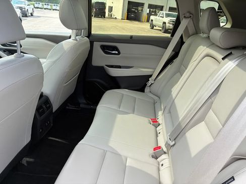 Used 2025 Nissan Rogue SL w/ SL Premium Package AWD/4WD image 15