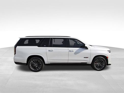 Certified 2023 Cadillac Escalade ESV V image 5