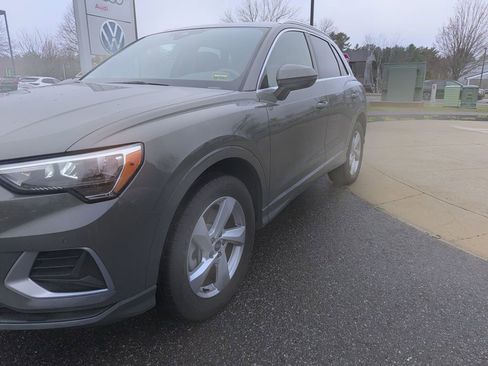 Used 2022 Audi Q3 2.0T Premium AWD/4WD image 2