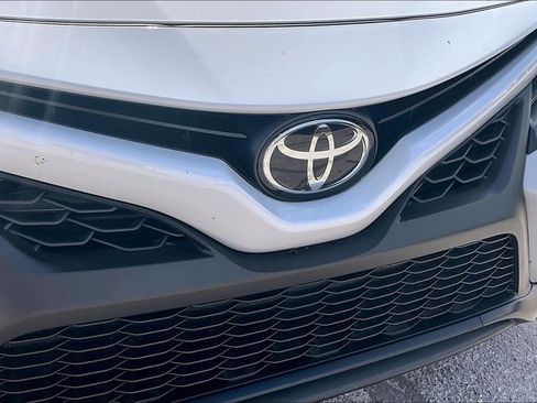 Used 2023 Toyota Camry SE image 32