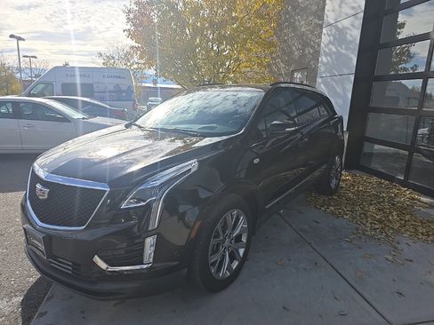 Used 2020 Cadillac XT5 Sportv image 3
