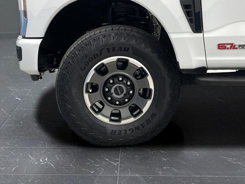 Used 2024 Ford F250 Lariat w/ Lariat Ultimate Package image 46