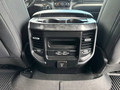 Used 2019 RAM 1500 Big Horn AWD/4WD image 32