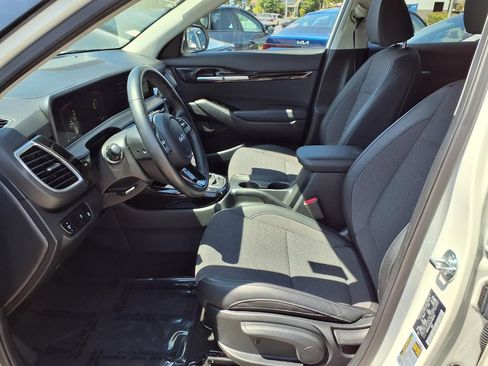 Used 2025 Kia Seltos S FWD image 14