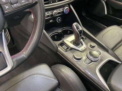 Used 2023 Alfa Romeo Giulia Estrema image 26