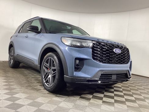 New 2026 Ford Explorer ST-Line w/ ST-Line Street Pack image 1