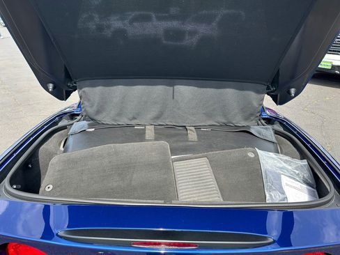 Used 2007 Chevrolet Corvette Coupe w/ Preferred Equipment Group RWD image 25