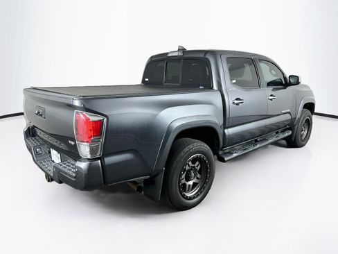 Used 2016 Toyota Tacoma Limited w/ Towing Package AWD/4WD image 9
