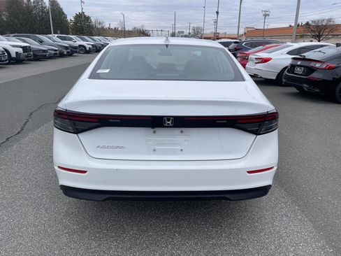 Used 2023 Honda Accord EX image 19