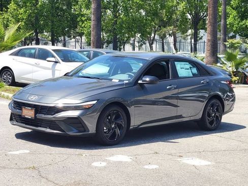 New 2026 Hyundai Elantra Sport FWD image 2