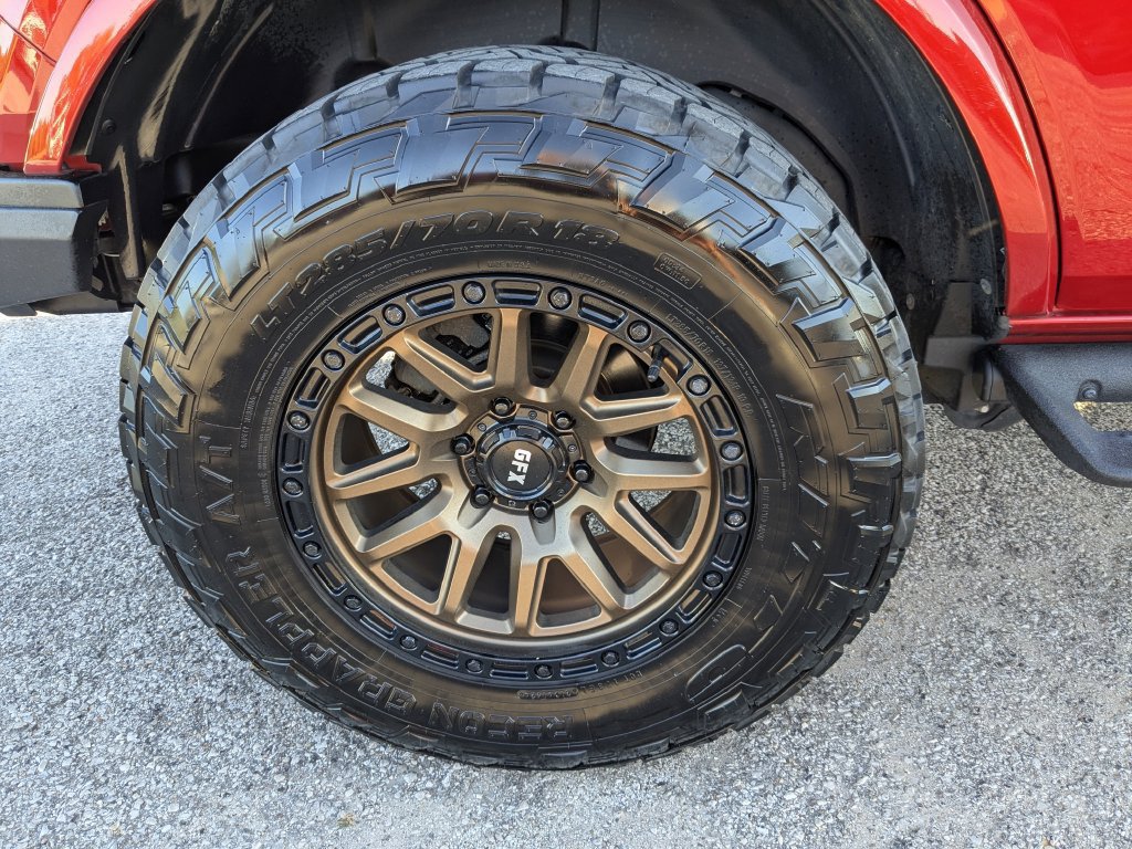 Used 2024 Ford Bronco Outer Banks AWD/4WD image 18