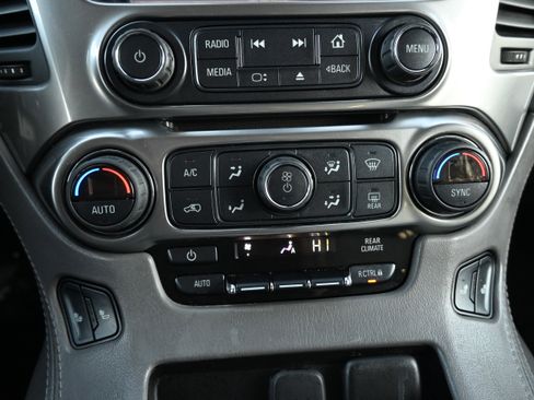 Used 2020 Chevrolet Tahoe LT image 29