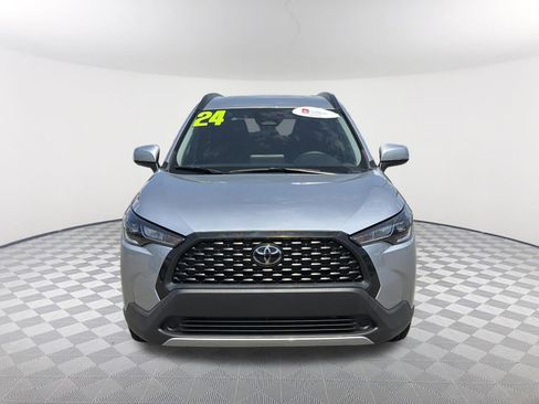 Certified 2024 Toyota Corolla Cross LE image 2