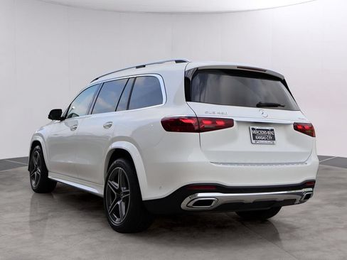 Used 2025 Mercedes-Benz GLS 450 4MATIC image 5