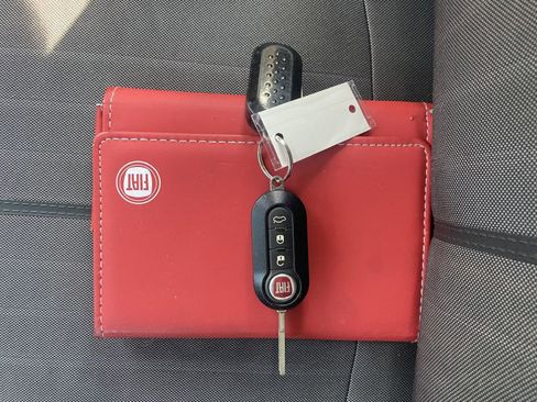 Used 2016 FIAT 500L Trekking image 16