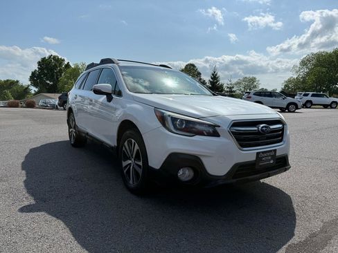 Used 2019 Subaru Outback 2.5i Limited AWD/4WD image 8