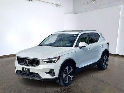 Used 2024 Volvo XC40 B5 Plus w/ Protection Package Premier