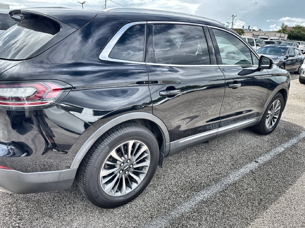 Used 2021 Lincoln Nautilus FWD w/ Equipment Group 101A image 7