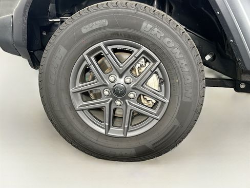 Used 2025 Jeep Wrangler Unlimited Sport AWD/4WD image 11