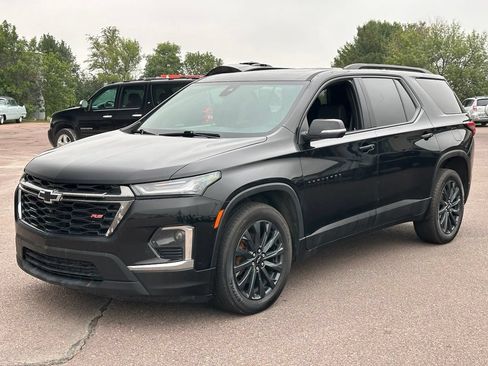 Used 2023 Chevrolet Traverse RS AWD/4WD image 4