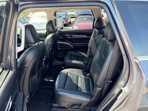 Used 2021 Kia Telluride SX w/ SX Prestige Package AWD/4WD image 34
