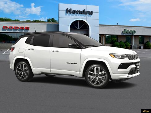 New 2025 Jeep Compass Limited w/ High Altitude Package image 10