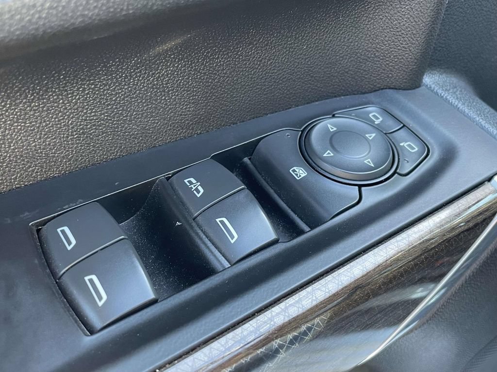 Used 2020 Chevrolet Silverado 2500 LT w/ Convenience Package AWD/4WD image 16