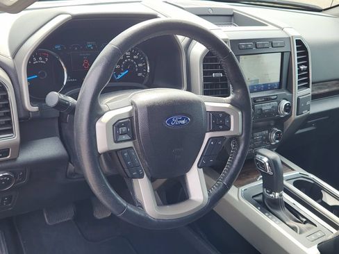 Used 2019 Ford F150 Lariat w/ Equipment Group 502A Luxury AWD/4WD image 4