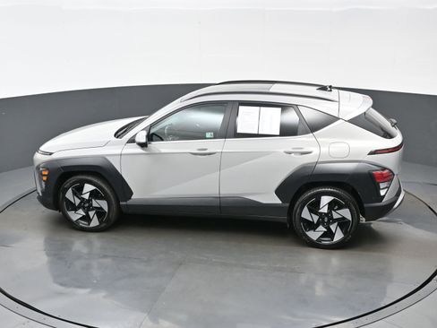 Used 2024 Hyundai Kona Limited FWD image 34