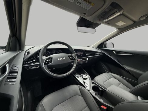 Certified 2024 Kia Niro Wind w/ Wind Preserve Package FWD image 24