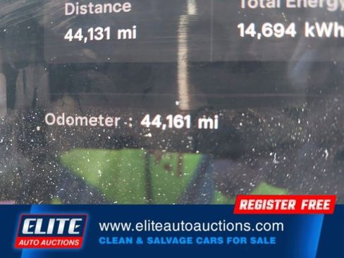 Used 2023 Tesla Model X Plaid image 27