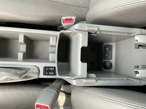 Used 2012 Subaru Forester 2.5X Limited AWD/4WD image 21