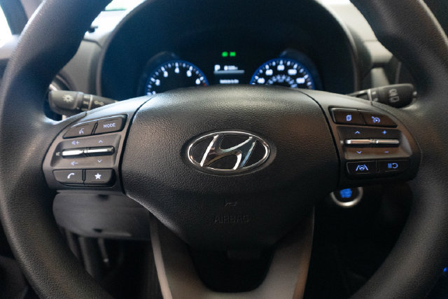 Used 2023 Hyundai Kona SEL w/ Cargo Package FWD image 7