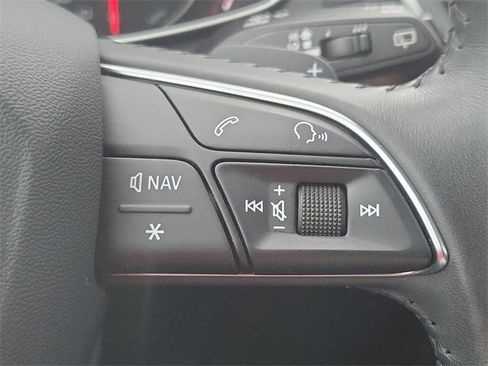 Used 2018 Audi Q5 2.0T Premium w/ Convenience Package image 27