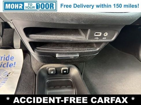 Used 2020 Chrysler Pacifica Limited w/ S Appearance Package image 21