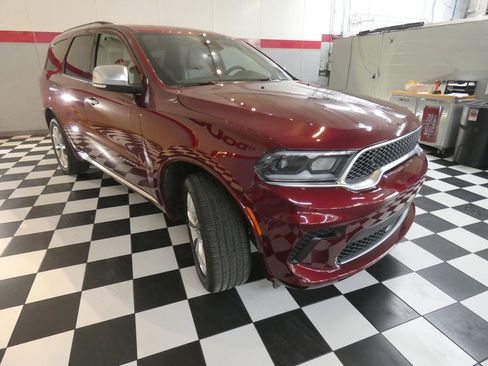 Used 2024 Dodge Durango Citadel image 3