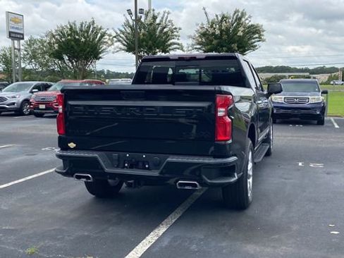 Used 2022 Chevrolet Silverado 1500 High Country w/ Technology Package image 7