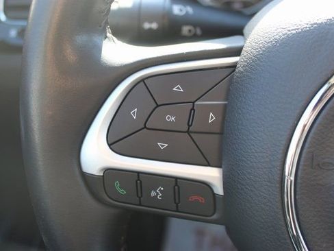 Used 2020 Jeep Compass Latitude image 13