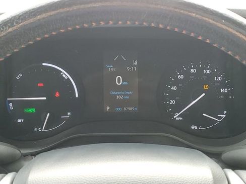 Used 2021 Toyota Sienna LE FWD image 22