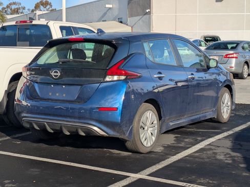 Used 2025 Nissan Leaf S image 3