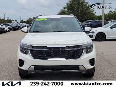 Certified 2024 Kia Seltos EX AWD/4WD image 2