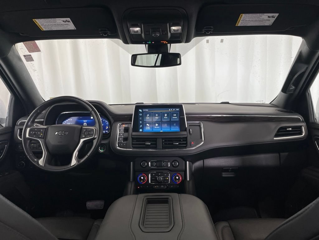 Used 2022 Chevrolet Tahoe Z71 w/ Luxury Package AWD/4WD image 19