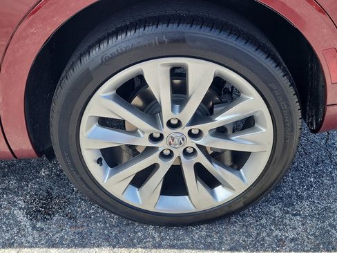 Used 2023 Buick Envision Avenir FWD image 9