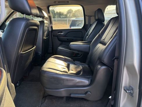 Used 2013 Chevrolet Suburban 2500 LT image 27