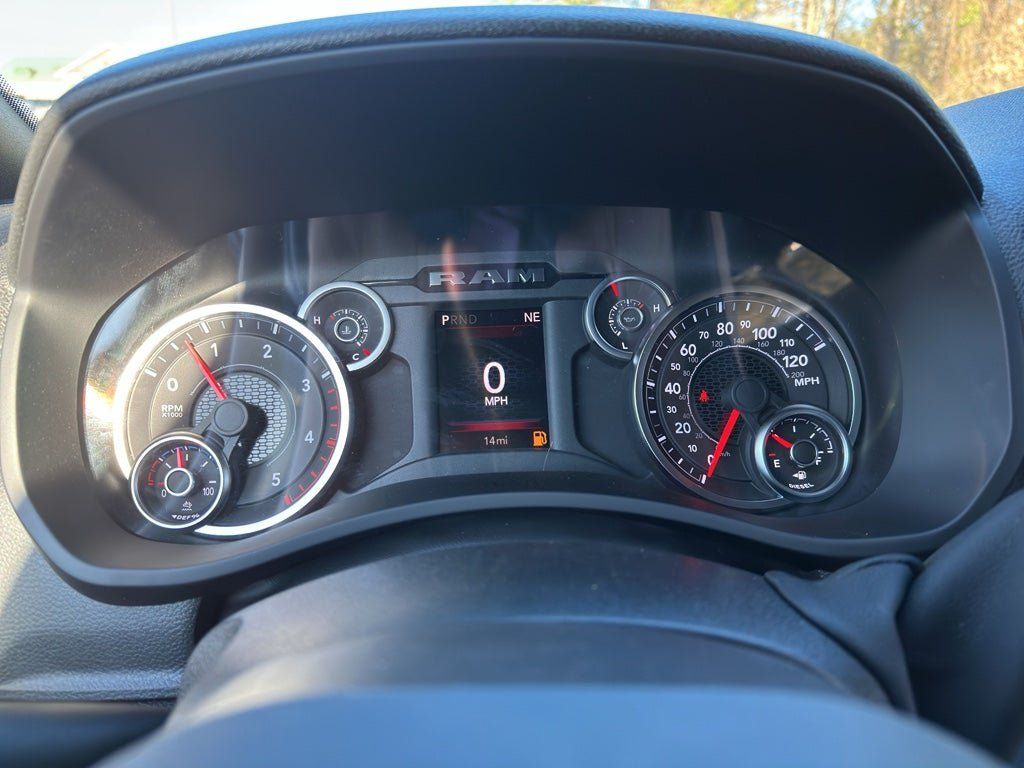 New 2026 RAM 2500 Tradesman AWD/4WD image 15