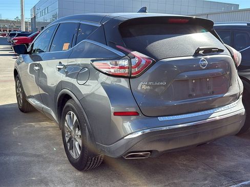 Used 2018 Nissan Murano S image 4