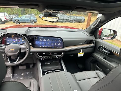 New 2026 Chevrolet Suburban High Country image 31