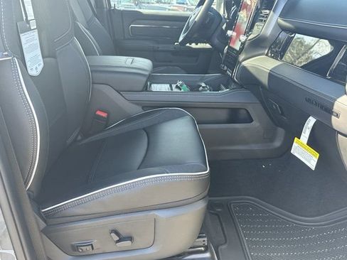 New 2026 RAM 3500 Limited AWD/4WD image 14