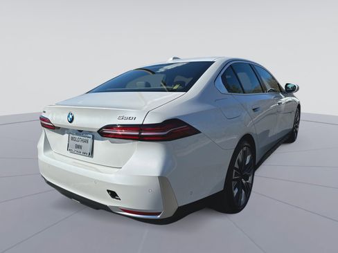 New 2026 BMW 530i xDrive image 29