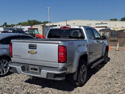 Used 2015 Chevrolet Colorado Z71 AWD/4WD image 3